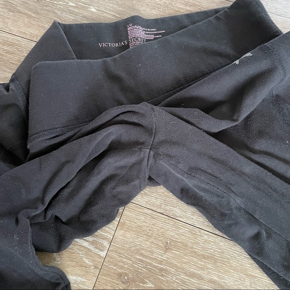 Victoria’s Secret Capri Crochet Side Legging - Picture 6 of 6